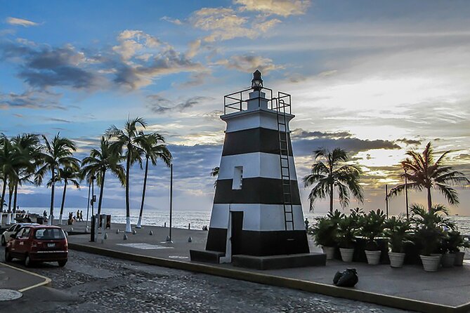 Puerto Vallarta Historical El Centro: A Self-Guided Audio Tour - Casa Kimberly and Puerto Vallarta’s famous romance