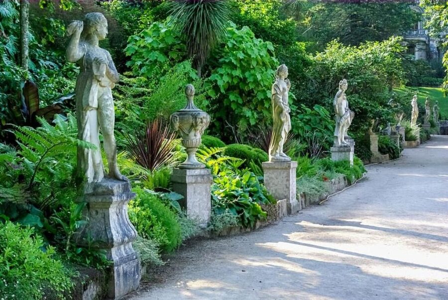Quinta da Regaleira Skip-the-Ticket-Line Entry & Audioguide - The palace, chapel, and first garden sights