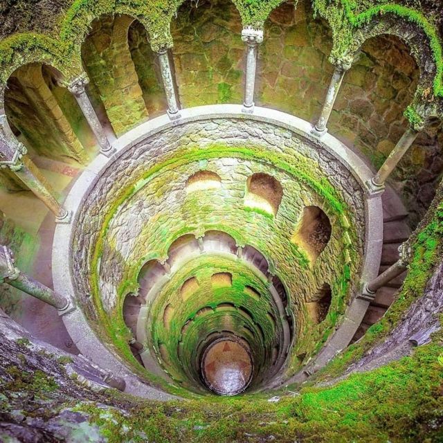 Quinta da Regaleira Skip-the-Ticket-Line Entry & Audioguide - Who should choose this experience?