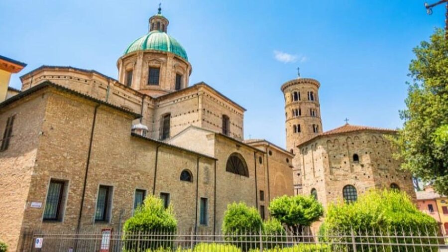 Ravenna Audioguide - Dante’s Tomb, the Domus of the Stone Carpets, and Ravenna’s smaller details