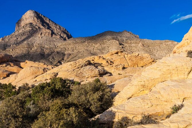 Red Rock Canyon Self-Guided Driving Audio Tour - Calico Basin Trail for an easy walk