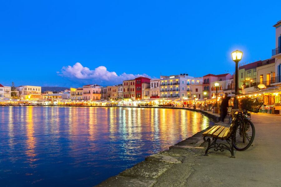 Rethymno: Full or Half-Day Trip to Chania with Audio Guide - The Venetian Port and the lighthouse walk