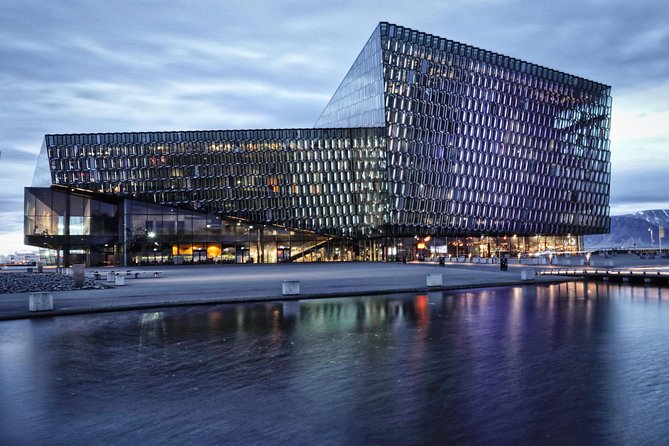 Reykjavik Main Sights and Hidden Spots: A Self-Guided Audio Walk - How the VoiceMap app affects the experience