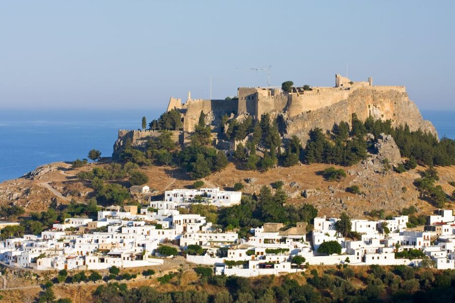 Rhodes: Lindos Acropolis Entry Ticket & Optional Audio Guide - When to visit for fewer crowds
