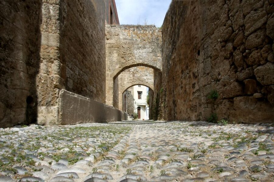 Rhodes: Palace of Grand Master Ticket & Rhodes SG audio tour - Inside the Palace: what deserves your attention