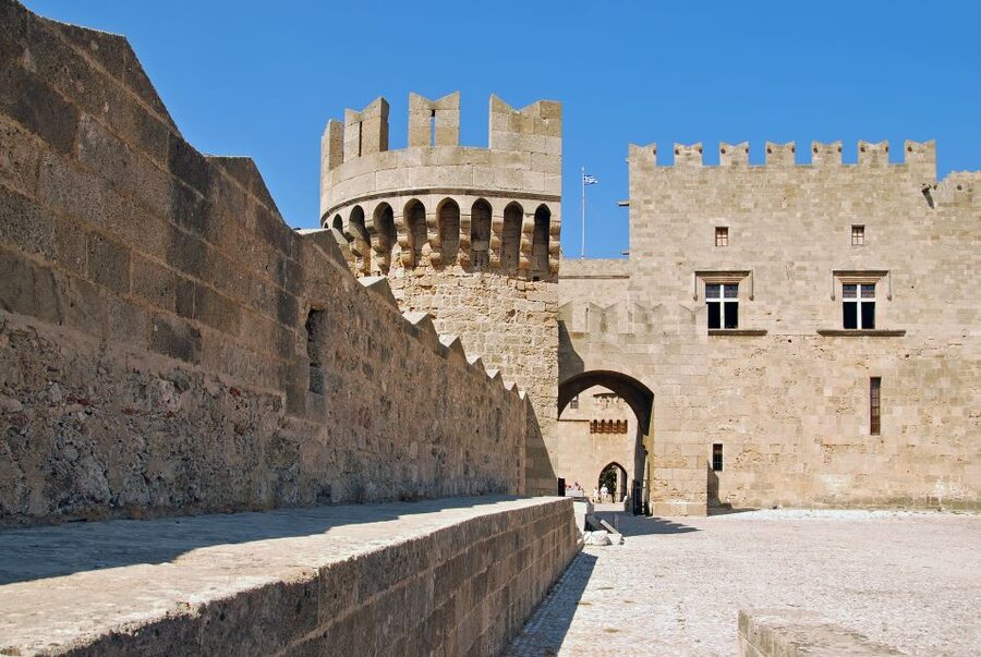 Rhodes: Palace of Grand Master Ticket & Rhodes SG audio tour - When renovations or closures affect the visit