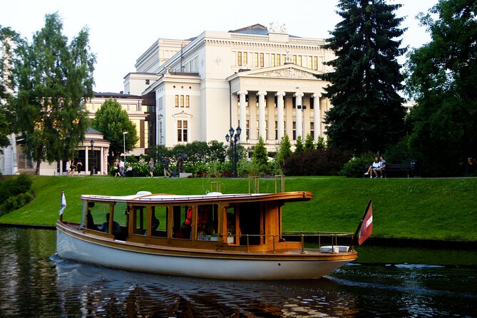 Riga City Canal & Daugava River Premium Boat Tour with Audioguide - Opening onto the Daugava River