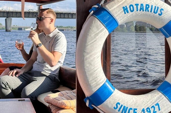 Riga: Evening or Sunset Boat Tour with Drink and Audio Guide - Choosing sunset or a night departure