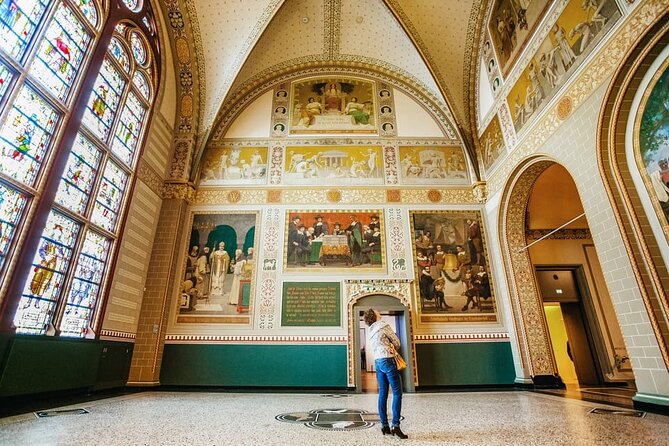 Rijksmuseum Amsterdam Ticket with Audio & Canal Cruise - Entering the Rijksmuseum at your assigned time