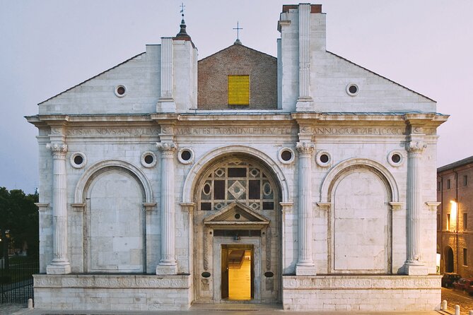 Rimini Walking Tour with Audio and Written Guide by a Local - Tempio Malatestiano, Rimini’s unusual cathedral