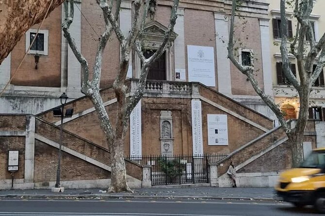 Rome: Capuchin Crypts Entrance with hosting &Audio guide - Entering through Via Vittorio Veneto