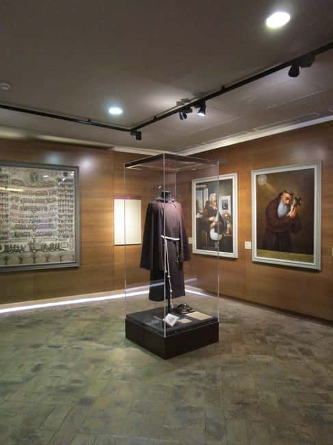 Rome: Capuchin Crypts Guided Tour with Audio Guide Option - Is this suitable for children?
