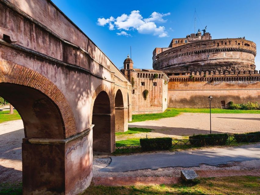 Rome: Castel Sant’Angelo Entrance Ticket with Audioguide - Following the castle’s military side