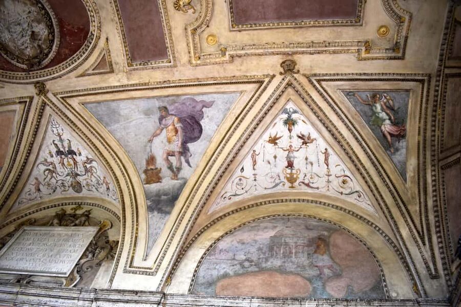 Rome: Castel Sant'Angelo Entry Ticket & Audio App - Papal apartments, frescoes, and decorated baths