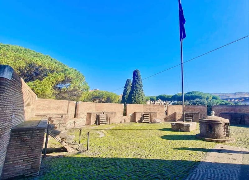 Rome: Castle Sant'Angelo Ticket w/ audioguide option - Papal Rooms and the Castle’s Political Past