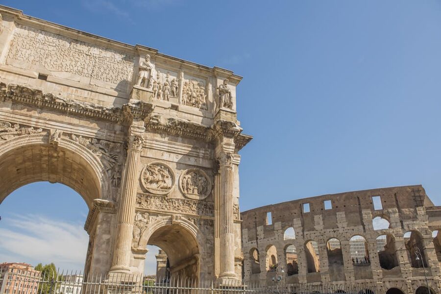 Rome: Colosseum Experience with Host and Audio Guide - Crowds, weather, and the best way to pace the visit