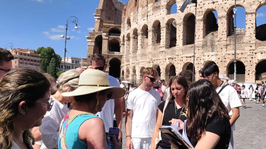 Rome: Colosseum Express Entry with Audio Guide App - Should you add the Arena floor or Underground?