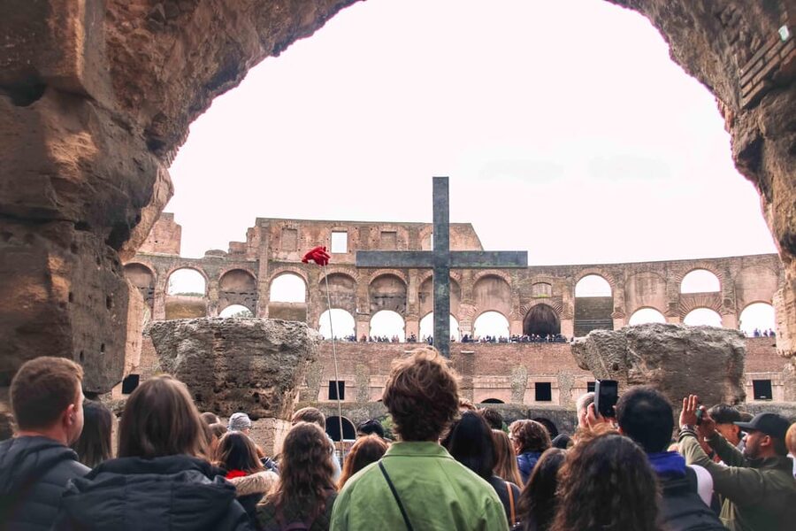 Rome: Colosseum & Forum with Audio Guide App -Optional Arena - Palatine Hill delivers the best views