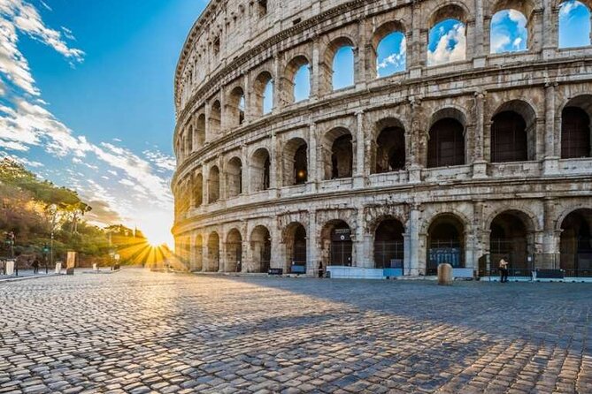 Rome: Hosted Access to the Colosseum with Audio Guide - Meeting at Caffè Roma and getting inside