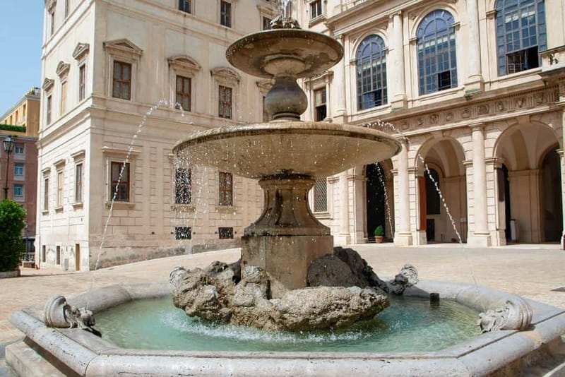 Rome: Palazzo Barberini Galleria Corsini Ticket & Audioguide - Looking closely at the Barberini collection