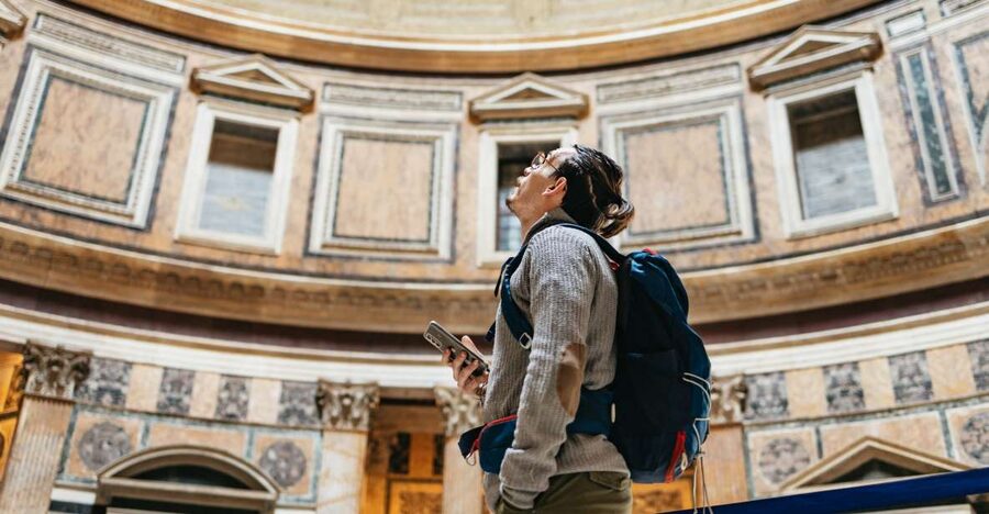 Rome: Pantheon Fast-Track Ticket and Official Audioguide - Hearing Hadrian explain the ancient temple