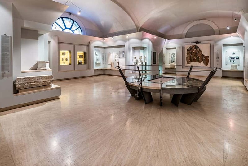 Rome: Roman House of the Celio Hill Ticket & App Audioguide - Reading the building from insula to domus