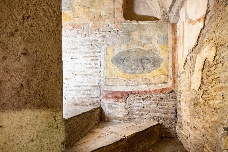 Rome: Roman House of the Celio Hill Ticket & App Audioguide - Finding the entrance on Clivo di Scauro