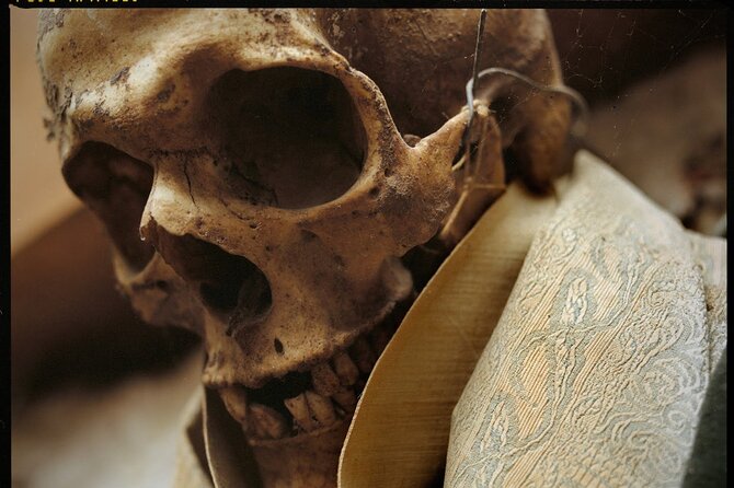 Rome’s Bone Chapel with Audioguide App and Panoramic Bus Transfer - Starting at Piazza d’Aracoeli