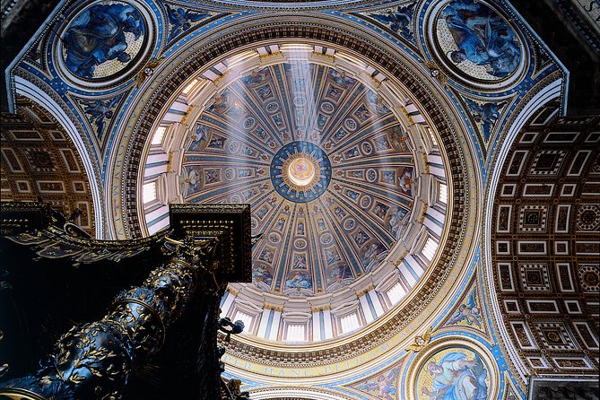 Rome: St Peter's Basilica and Papal Tombs Audio Guide - The papal tombs and the quieter side of the visit
