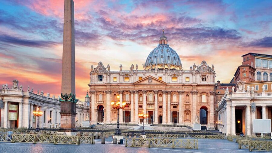 Rome: St. Peter’s Basilica Audio Guide with Dome Climb - Meeting your host near St. Peter’s Basilica