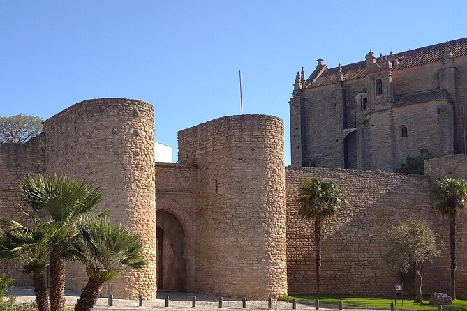Ronda Self-Guided Audio Tour with Andalucia Travel Expert - Casa del Rey Moro and stories beneath the town