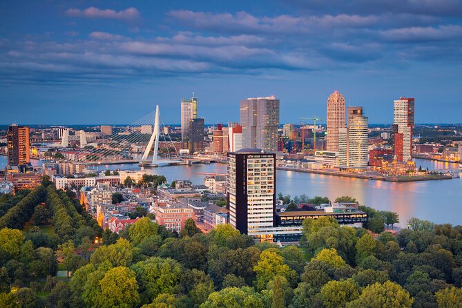 Rotterdam: City Walk Audio Guide in 7 Languages on your Phone - The seven-language advantage