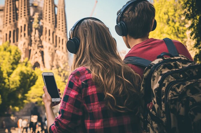 Sagrada Familia External Audio Tour - The 3 Iconic Facades - Plaça de Gaudí and the best pause in the route