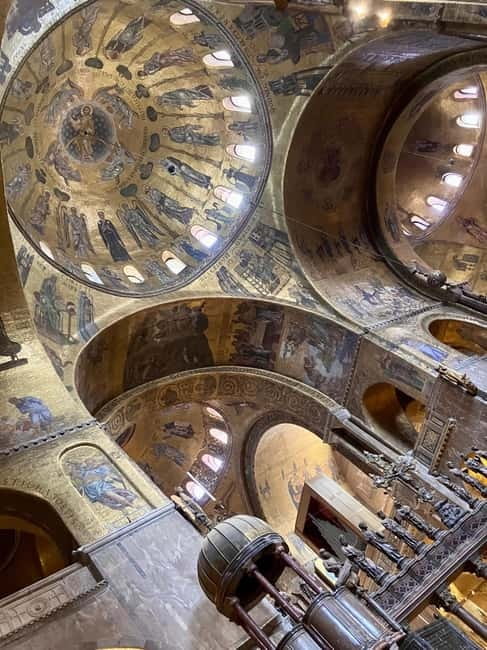 Saint Mark's Basilica: guided tour ticket + full audio guide - Using the separate entrance