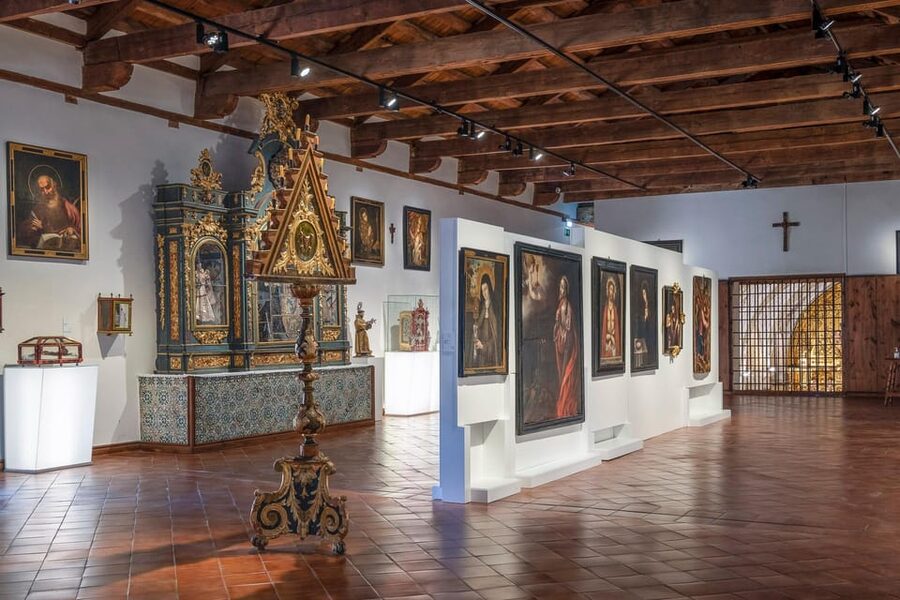 Salamanca: Convent of Las Claras with Free Audioguide - Using the audio guide well