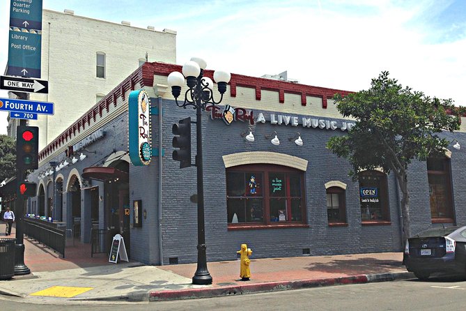 San Diego Gas Lamp: At your leisure & pace. An audio walking tour. - What kind of Gaslamp experience is this?