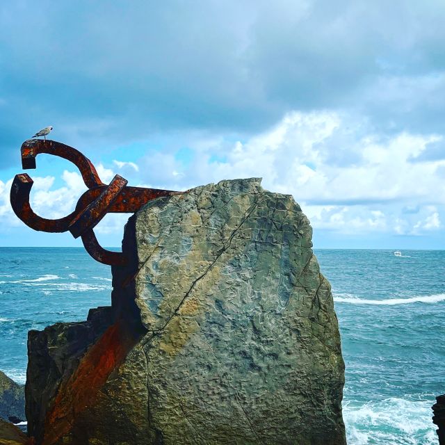 San Sebastian: Sustainable Catamaran Cruise with Audio Guide - Miramar Palace and the sea wall