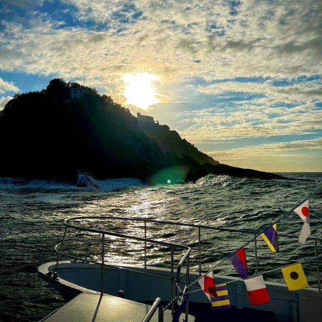 San Sebastian: Sustainable Catamaran Cruise with Audio Guide - Is $16 good value for 40 minutes?