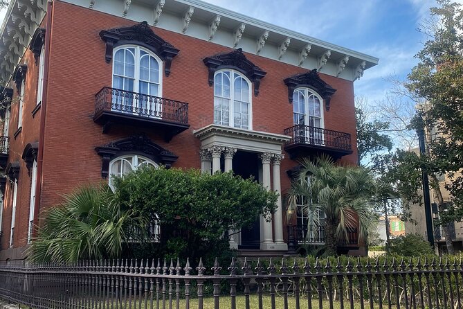 Savannah’s Historical District: A Self-Guided Audio Tour - Forsyth Park provides a natural finish