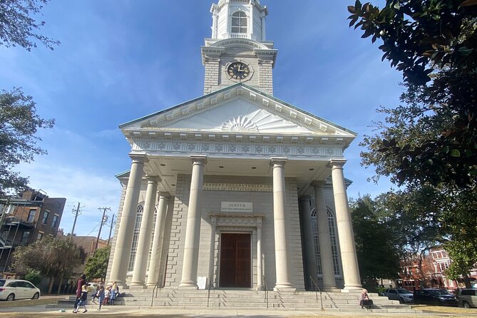 Savannah’s Historical District: A Self-Guided Audio Tour - A short tour with useful flexibility