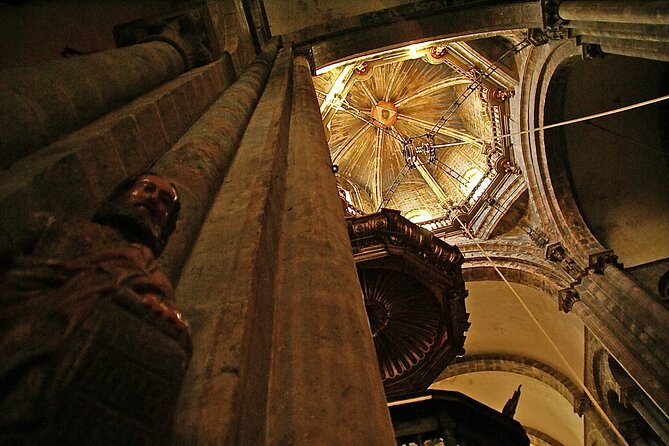 Secrets of Santiago de Compostela: Private Self-Guided Audio Tour - Saint Catharine’s Chapel and the cathedral complex