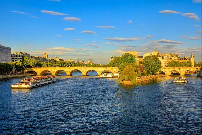 Seine River Cruise flexible ticket with Audio in Paris - 1 Hour - Audio guides in 12 languages