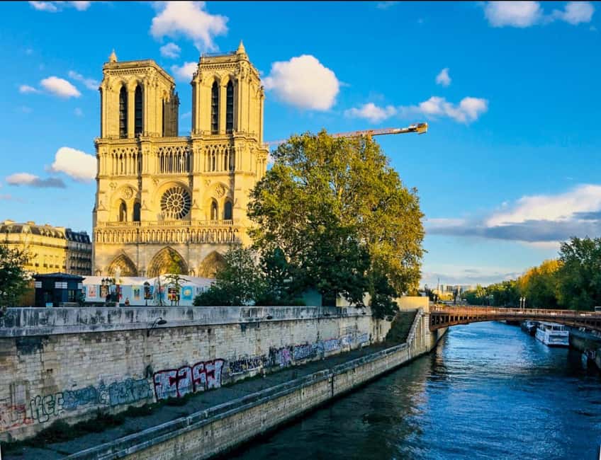 Seine River Cruise with Free Notre Dame Digital AudioGuide - Finding Pier 3 beneath the Eiffel Tower