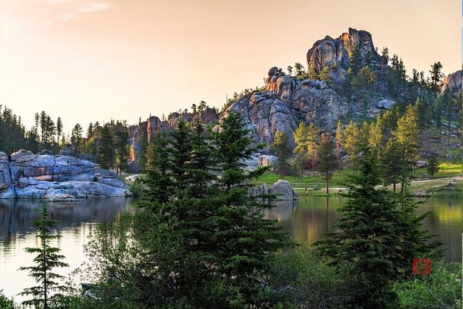 Self-Guided Audio Driving Tour in Black Hills and Mt Rushmore - Custer State Park, Needles Highway, and Sylvan Lake