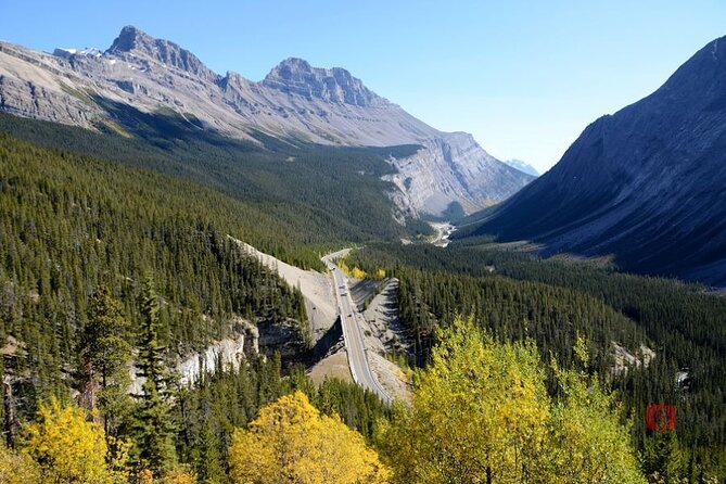 Self-Guided Audio Driving Tour in Icefields Parkway - Athabasca Glacier and the Columbia Icefield