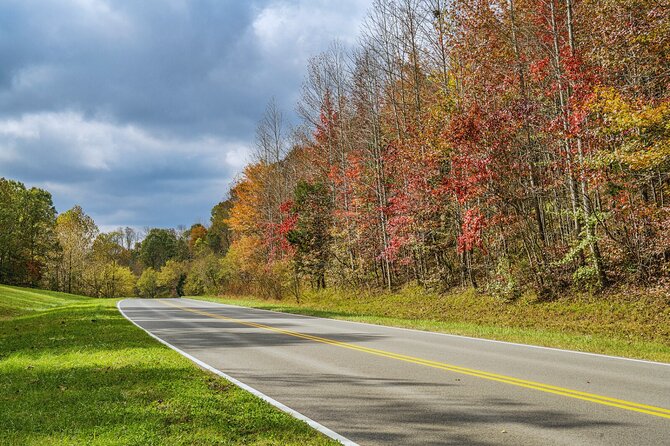 Self-Guided Audio Driving Tour in Natchez Trace Parkway - Meriwether Lewis Park and Monument