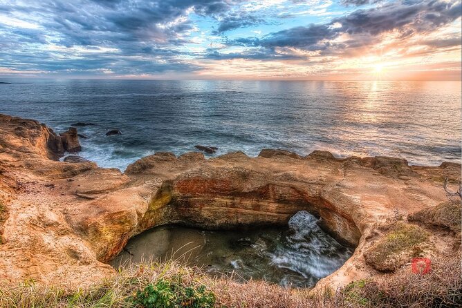 Self-Guided Audio Driving Tour in Oregon Coast - Lincoln City and Newport offer two different kinds of stops