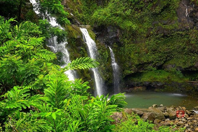 Self-Guided Audio Driving Tour in Road To Hana - Koki Beach and Hamoa Beach near Hana