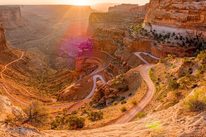 Self Guided Audio Driving Tour of Canyonlands - Upheaval Dome: a crater with two leading explanations