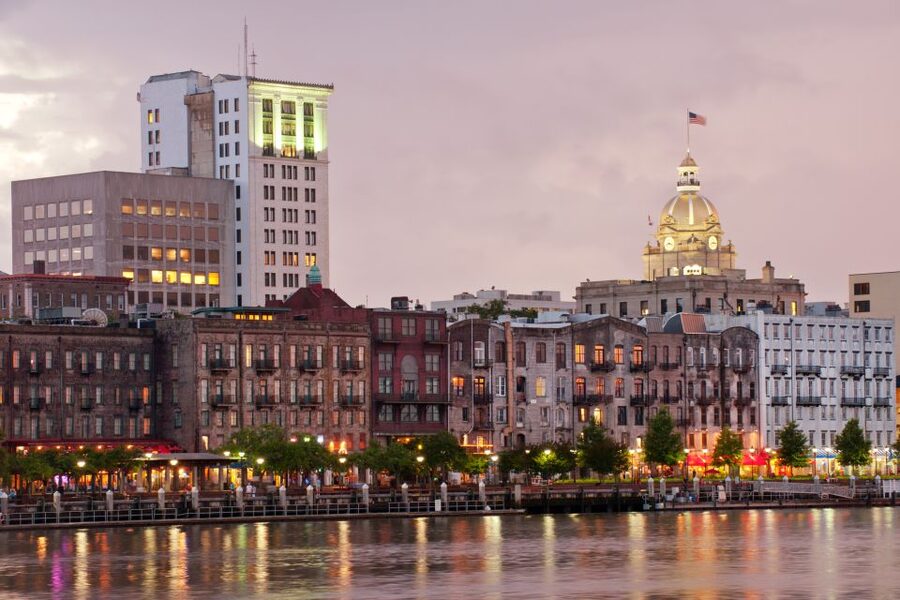Self Guided Audio Ghost Tour in Savannah in 6 Languages - Accessibility and practical comfort